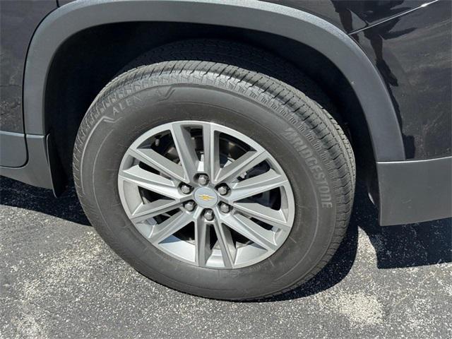 used 2022 Chevrolet Traverse car, priced at $28,912