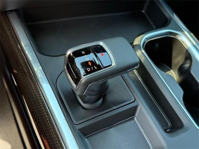 new 2025 Chevrolet Silverado 1500 car, priced at $52,695