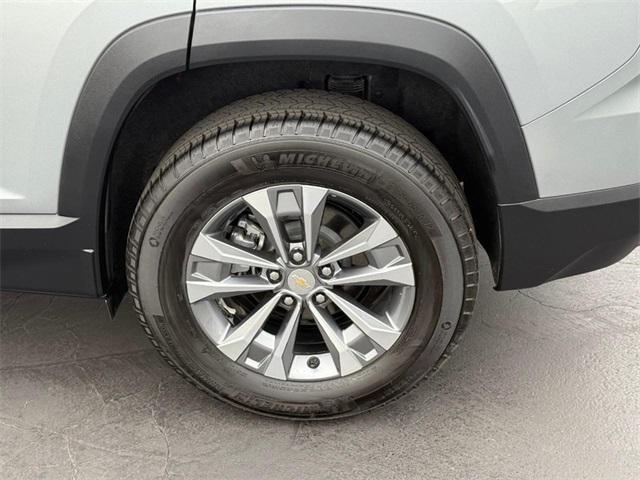 used 2025 Chevrolet Equinox car, priced at $27,498