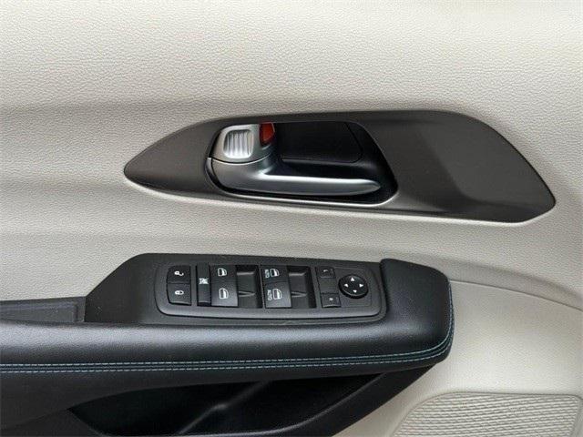 used 2021 Chrysler Pacifica car, priced at $19,995