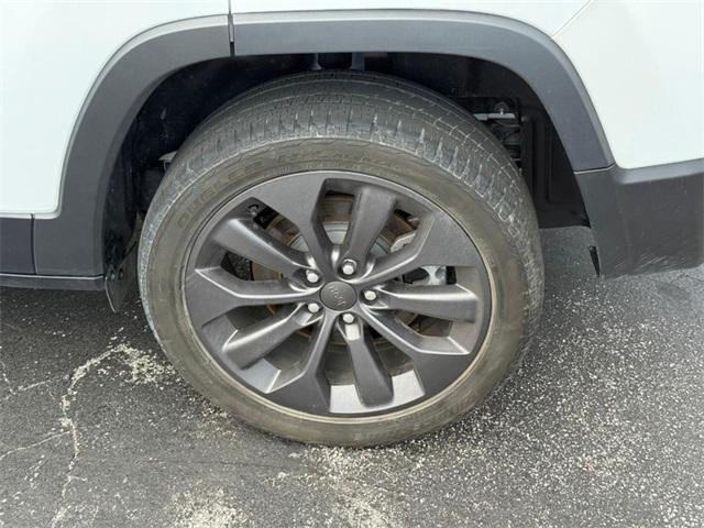 used 2021 Jeep Cherokee car, priced at $23,698