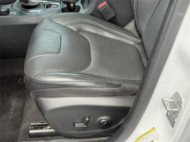 used 2021 Jeep Cherokee car, priced at $23,698