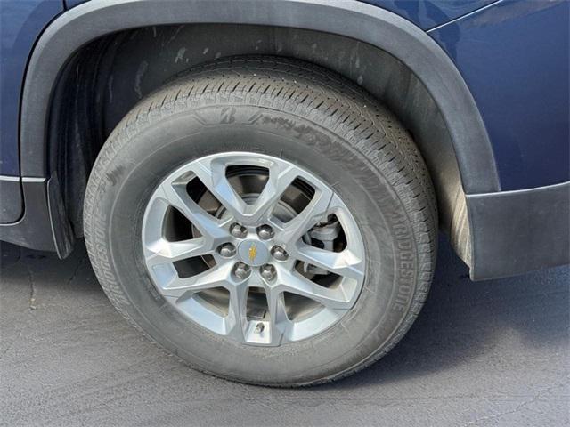 used 2023 Chevrolet Traverse car, priced at $24,798