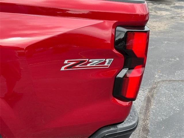 new 2025 Chevrolet Colorado car, priced at $42,090