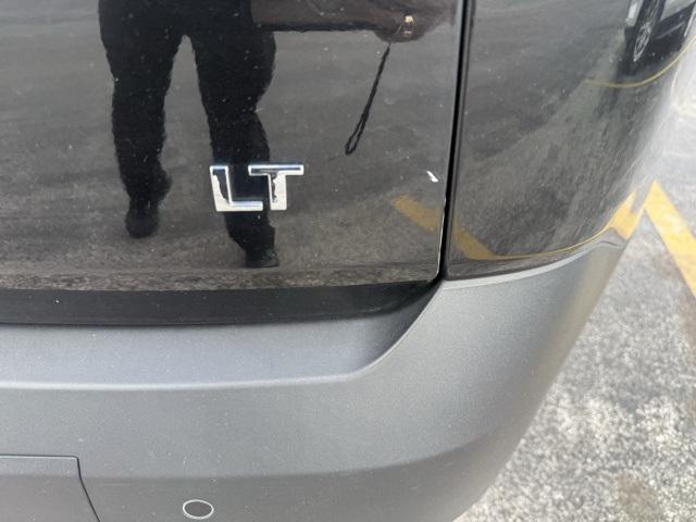 used 2022 Chevrolet Traverse car, priced at $29,998