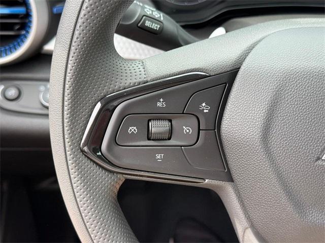 new 2025 Chevrolet Trax car, priced at $22,535