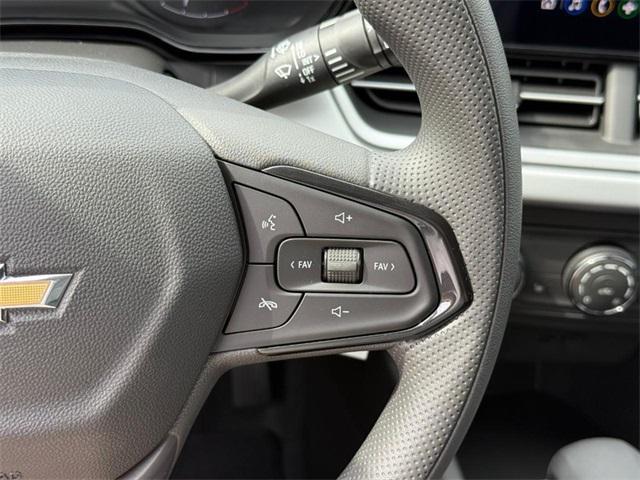 new 2025 Chevrolet Trax car, priced at $22,535