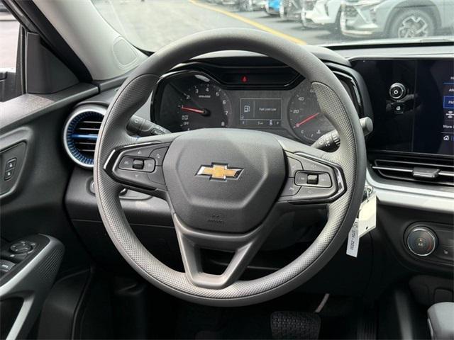 new 2025 Chevrolet Trax car, priced at $22,535