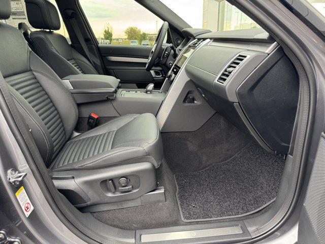new 2026 Land Rover Discovery car, priced at $79,576