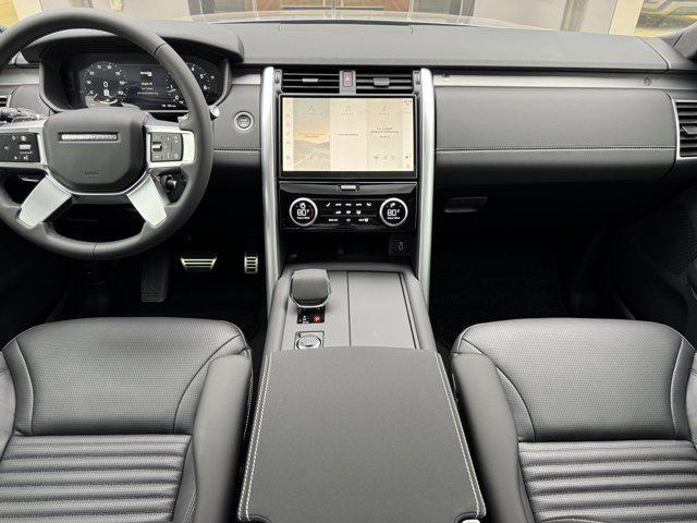 new 2026 Land Rover Discovery car, priced at $79,576