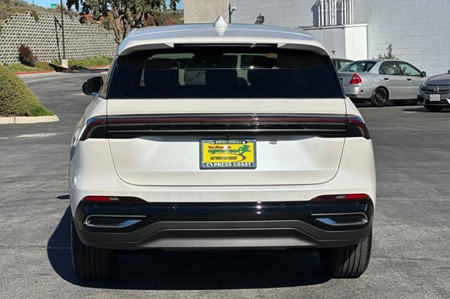 new 2025 Lincoln Nautilus car, priced at $58,020