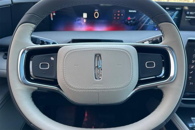 new 2025 Lincoln Nautilus car, priced at $57,270