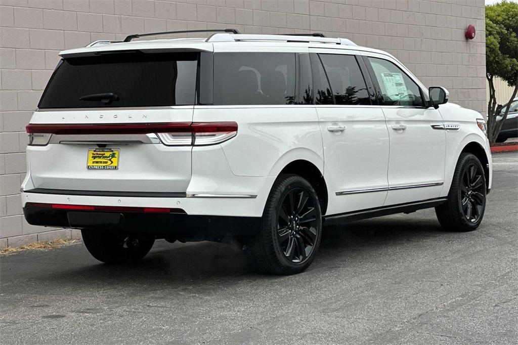 new 2024 Lincoln Navigator car, priced at $95,597