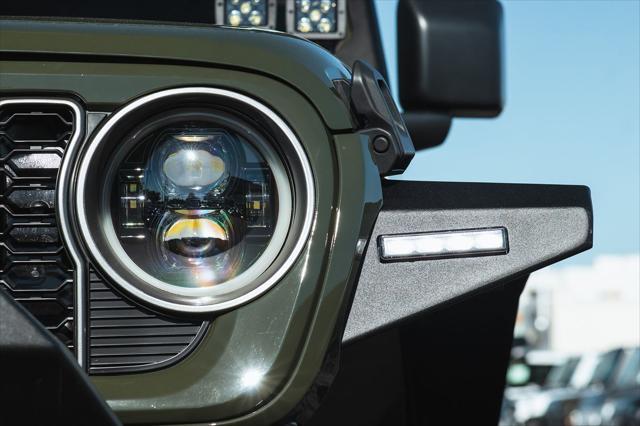 used 2023 Jeep Gladiator car