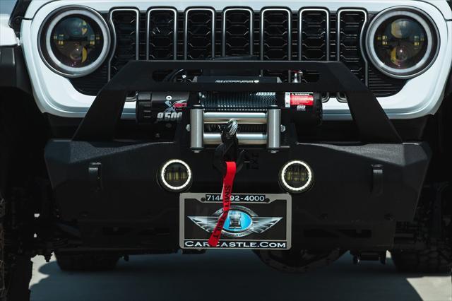 used 2023 Jeep Gladiator car