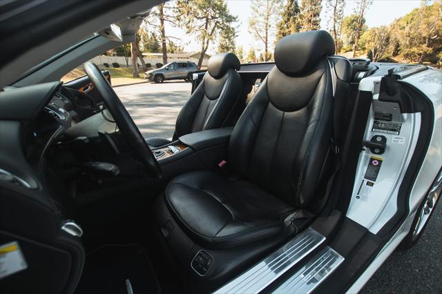 used 2007 Mercedes-Benz SL-Class car, priced at $12,995