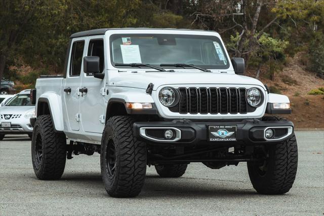 used 2024 Jeep Gladiator car