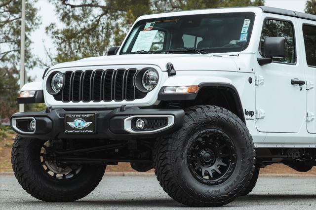 used 2024 Jeep Gladiator car