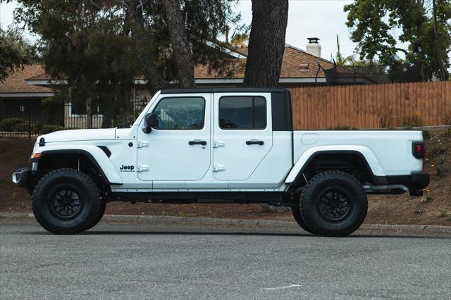 used 2023 Jeep Gladiator car