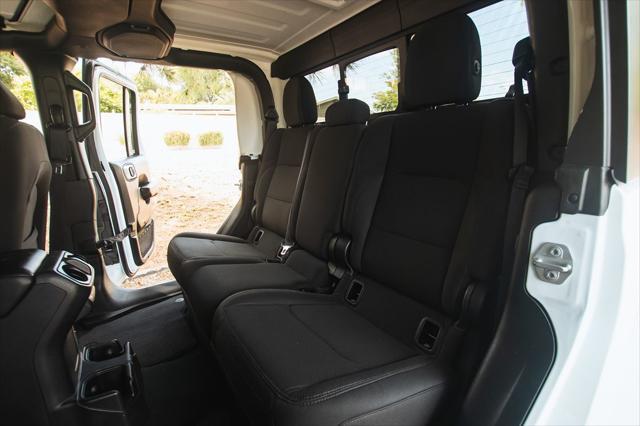 used 2023 Jeep Gladiator car