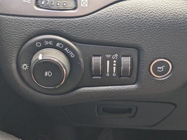 used 2021 Jeep Cherokee car, priced at $17,484