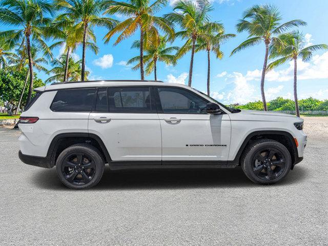 new 2024 Jeep Grand Cherokee L car, priced at $45,905