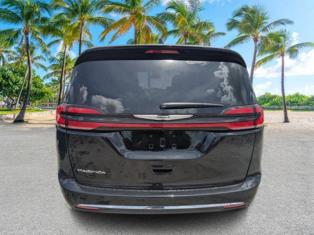 new 2025 Chrysler Pacifica car, priced at $40,284
