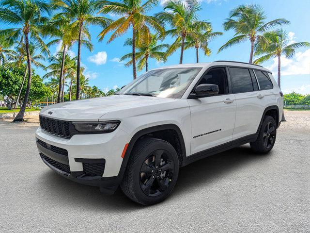 new 2024 Jeep Grand Cherokee L car, priced at $45,905