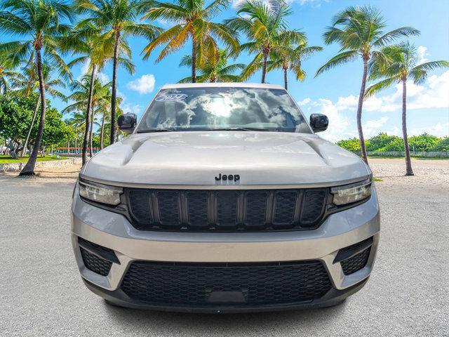 new 2024 Jeep Grand Cherokee car, priced at $42,657