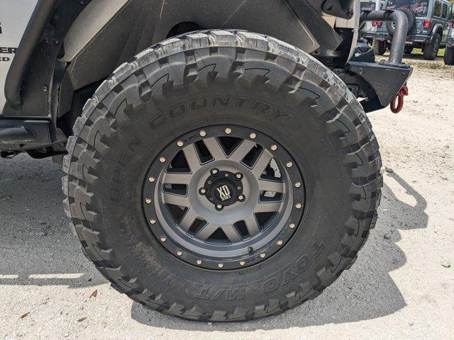 used 2015 Jeep Wrangler Unlimited car, priced at $16,484