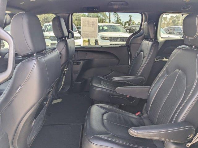 used 2021 Chrysler Pacifica car, priced at $25,784