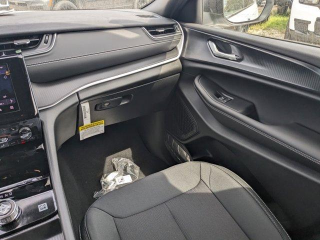 new 2025 Jeep Grand Cherokee L car, priced at $38,509
