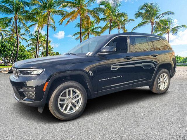 new 2025 Jeep Grand Cherokee car, priced at $34,984