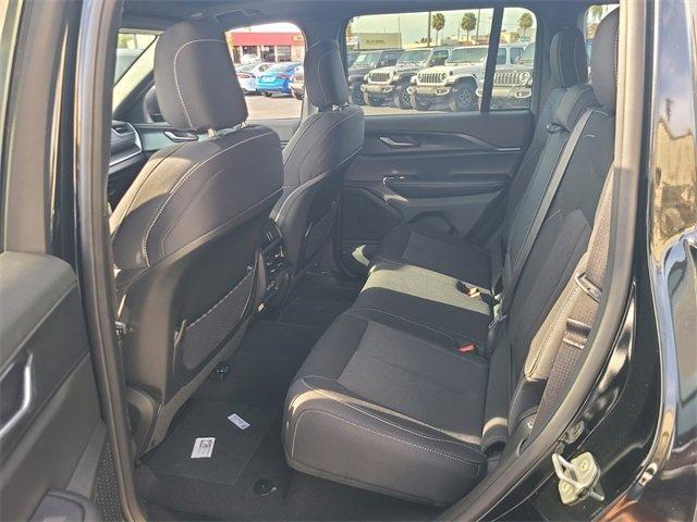 new 2025 Jeep Grand Cherokee car, priced at $34,984