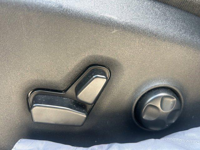used 2018 Chrysler Pacifica car, priced at $15,987