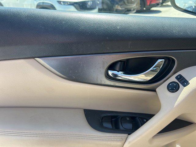 used 2016 Nissan Rogue car, priced at $12,988