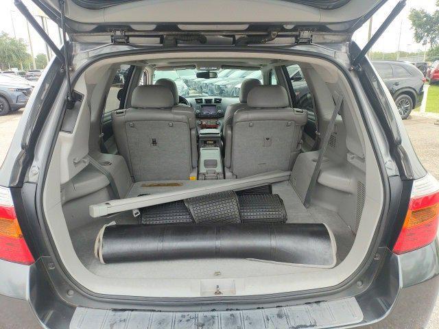 used 2010 Toyota Highlander car, priced at $10,000