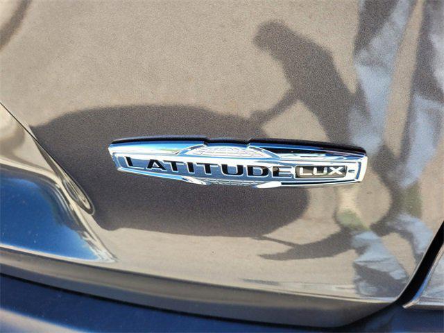 used 2021 Jeep Cherokee car, priced at $17,987