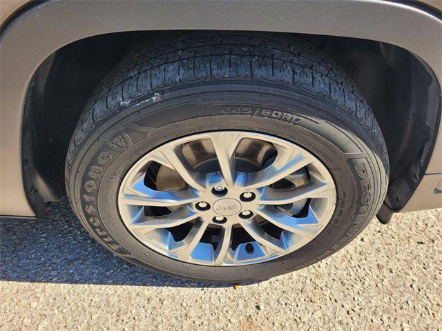 used 2021 Jeep Cherokee car, priced at $17,987