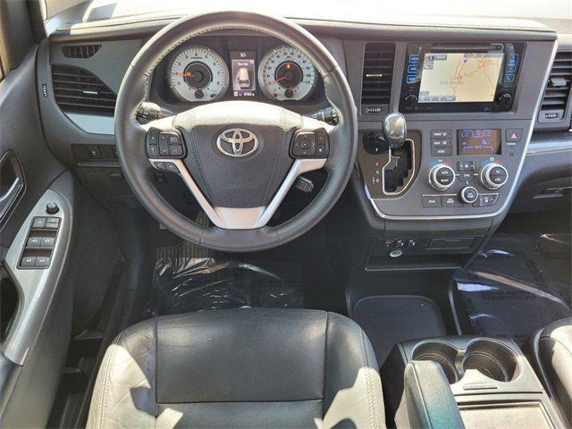 used 2017 Toyota Sienna car