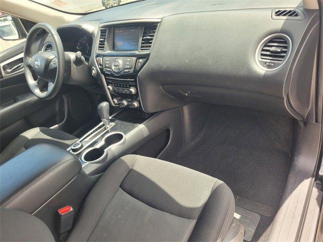 used 2020 Nissan Pathfinder car, priced at $20,000