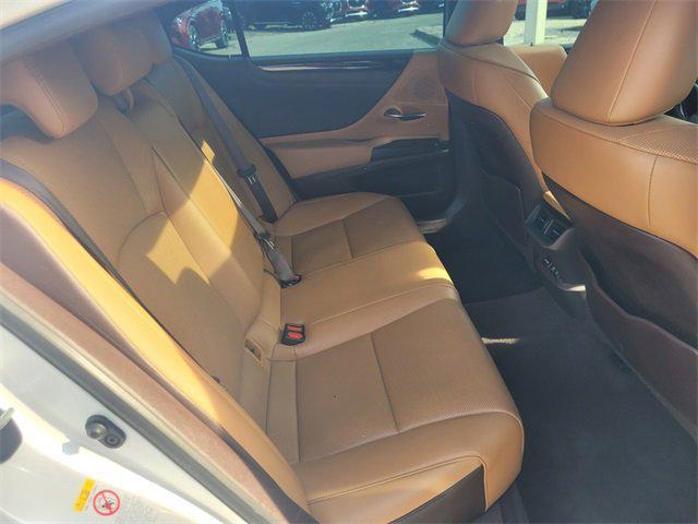 used 2019 Lexus ES 350 car