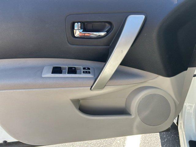 used 2015 Nissan Rogue Select car, priced at $7,000