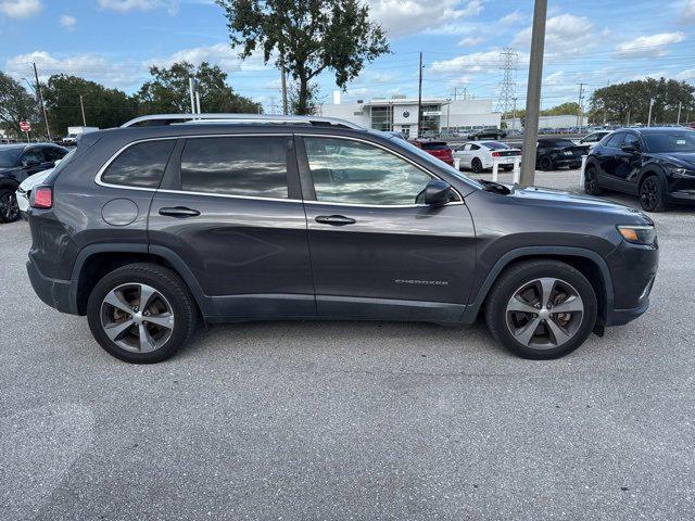 used 2019 Jeep Cherokee car