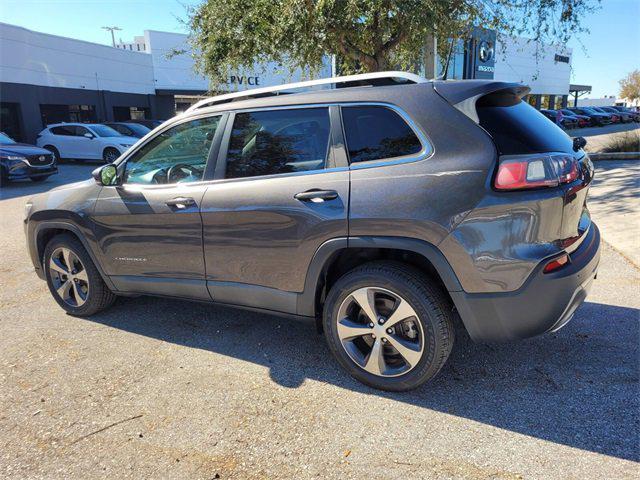 used 2019 Jeep Cherokee car