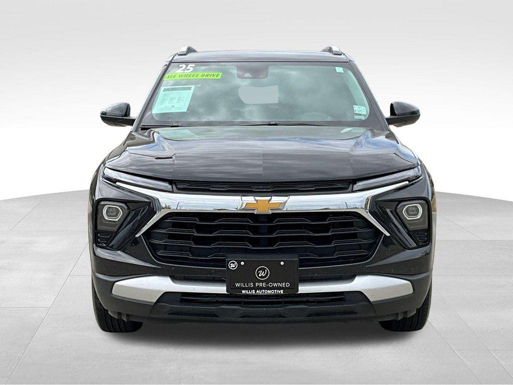 used 2025 Chevrolet TrailBlazer car, priced at $25,200