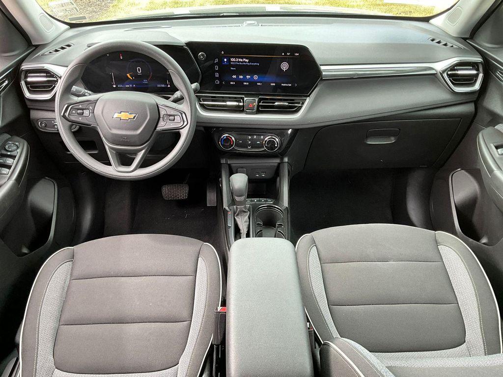 used 2025 Chevrolet TrailBlazer car, priced at $25,200