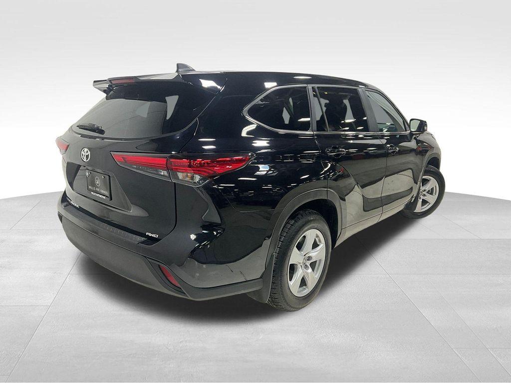 used 2023 Toyota Highlander car, priced at $37,500