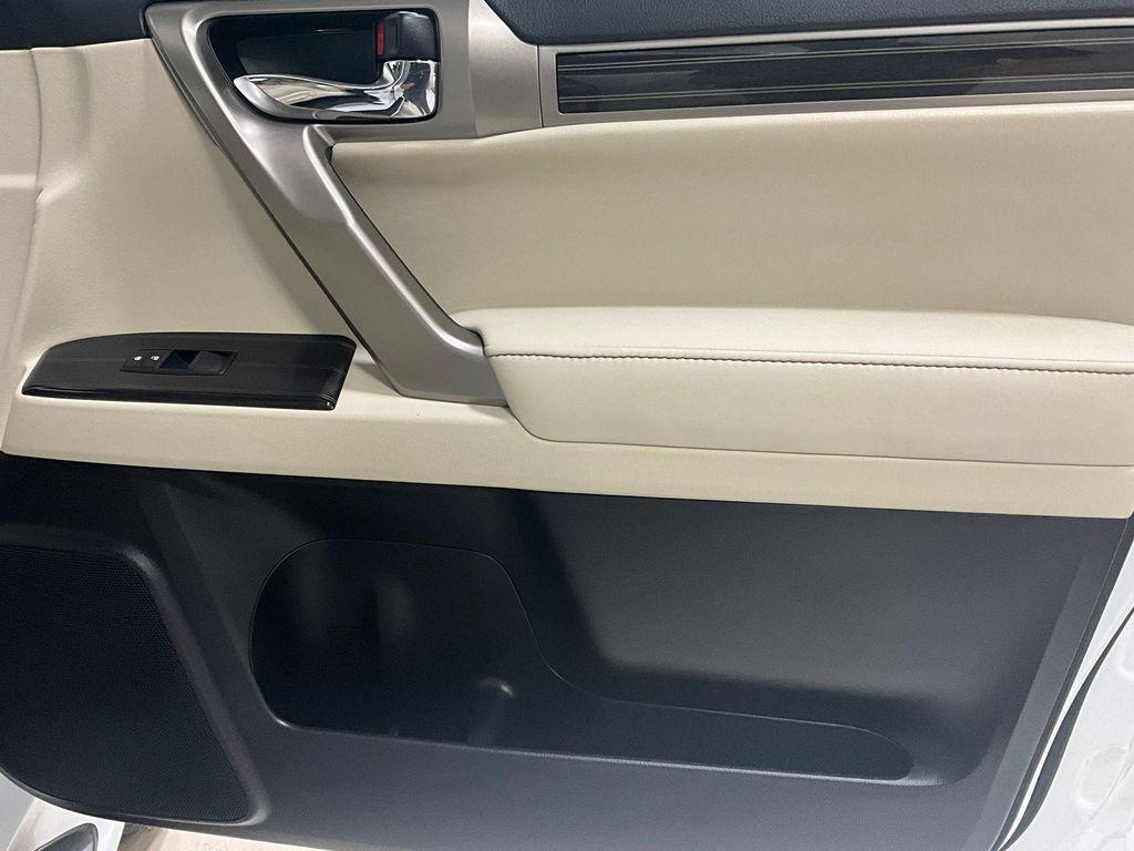 used 2020 Lexus GX 460 car, priced at $35,900