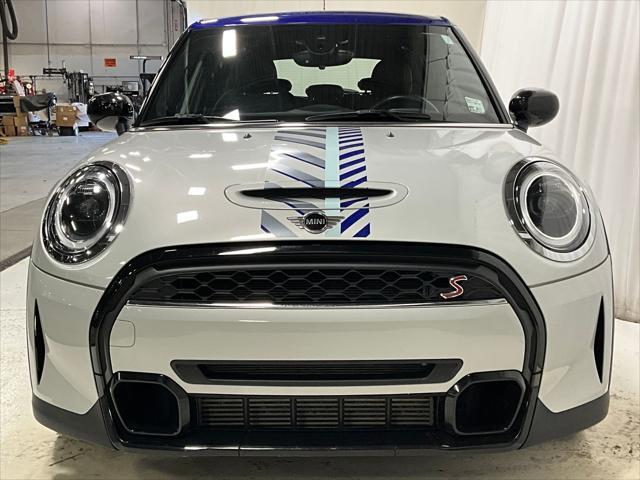 used 2022 MINI Hardtop car, priced at $25,000